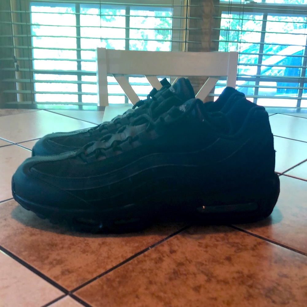 Men all Black Nike Air Max